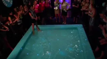 Kia Winston vs. Anita Queen Screencap 5 on www.sinx.com