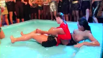 Kia Winston vs. Anita Queen Screencap 53 on www.sinx.com