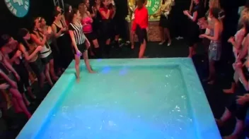 Kia Winston vs. Anita Queen Screencap 7 on www.sinx.com