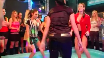 Kia Winston vs. Anita Queen Screencap 70 on www.sinx.com