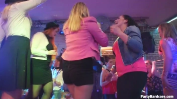Party Hardcore Gone Crazy Vol. 35 Part 7 - Cam 1 Screencap 27 on www.sinx.com