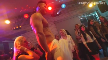 Party Hardcore Gone Crazy Vol. 26 Part 4 - Cam 3 Screencap 91 on www.sinx.com