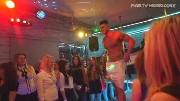 Party Hardcore Gone Crazy Vol. 26 Part 4 - Cam 3 Screencap 53 on www.sinx.com