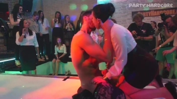 Party Hardcore Gone Crazy Vol. 28 Part 3 - Cam 3 Screencap 94 on www.sinx.com