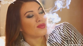 Smokey Bedroom Desires Screencap 19 on www.sinx.com