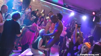 Party Hardcore Gone Crazy Vol. 33 Part 2 - Cam 2 Screencap 12 on www.sinx.com