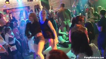 Party Hardcore Gone Crazy Vol. 33 Part 2 - Cam 2 Screencap 75 on www.sinx.com