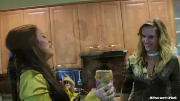 Sophie's Dirty Shoe & Fashion Birthday Screencap 43 on www.sinx.com