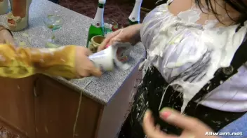 Sophie's Dirty Shoe & Fashion Birthday Screencap 49 on www.sinx.com