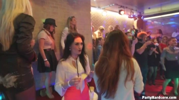 Party Hardcore Gone Crazy Vol. 34 Part 3 - Cam 1 Screencap 43 on www.sinx.com