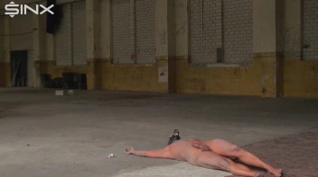 Schmutziges Trampeln mit Gummistiefeln Screencap 46 on www.sinx.com