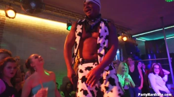 Party Hardcore Gone Crazy Vol. 38 Part 6 - Cam 2 Screencap 52 on www.sinx.com