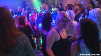Party Hardcore Gone Crazy Vol. 37 Part 2 - Cam 2 Screencap 83 on www.sinx.com