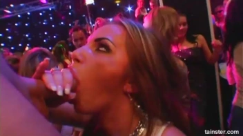 Blue Jean Babes Part 1 Cam 1 Screencap 86 on www.sinx.com