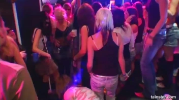 Blue Jean Babes Part 1 Cam 1 Screencap 25 on www.sinx.com