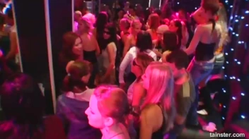 Blue Jean Babes Part 1 Cam 1 Screencap 33 on www.sinx.com