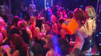 Blue Jean Babes Part 1 Cam 1 Screencap 41 on www.sinx.com