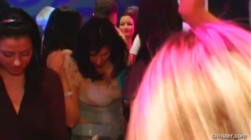 Blue Jean Babes Part 1 Cam 1 Screencap 45 on www.sinx.com