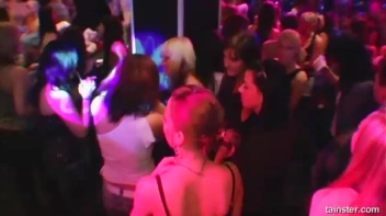 Blue Jean Babes Part 1 Cam 1 Screencap 58 on www.sinx.com