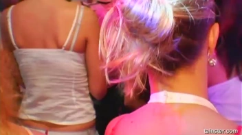 Blue Jean Babes Part 1 Cam 1 Screencap 73 on www.sinx.com