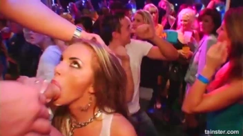 Blue Jean Babes Part 1 Cam 1 Screencap 74 on www.sinx.com