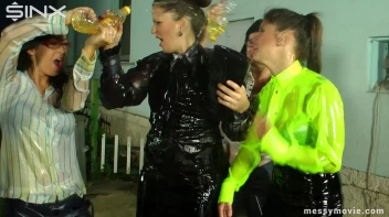 Posh Babes Are Drenched In Oil Screencap 14 on www.sinx.com