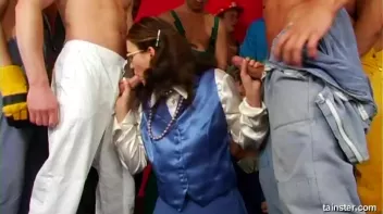 Quarts of the Finest Yellow Juice Screencap 10 on www.sinx.com