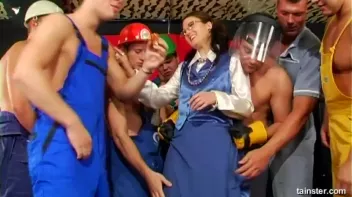 Quarts of the Finest Yellow Juice Screencap 2 on www.sinx.com