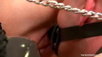 Waiter Endures Ass and Still No Tip! Screencap 100 on www.sinx.com