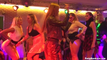 Party Hardcore Gone Crazy Vol. 41 Single Cut: Part 1 - Cam 4 Screencap 18 on www.sinx.com