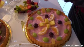 The Cake Party Disaster Screencap 5 on www.sinx.com