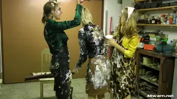 Wet And Messy Workshop Screencap 75 on www.sinx.com