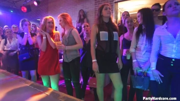 Party Hardcore Gone Crazy Vol. 35 Part 8 - Cam 1 Screencap 87 on www.sinx.com