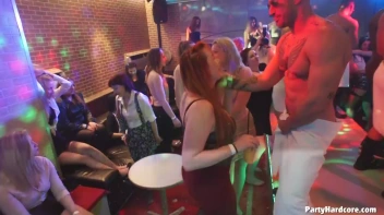 Party Hardcore Gone Crazy Vol. 35 Part 8 - Cam 1 Screencap 92 on www.sinx.com