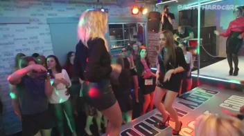 Party Hardcore Gone Crazy Vol. 28 Part 1 - Cam 1 Screencap 24 on www.sinx.com