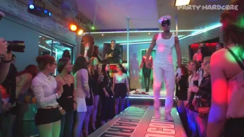 Party Hardcore Gone Crazy Vol. 28 Part 1 - Cam 1 Screencap 37 on www.sinx.com