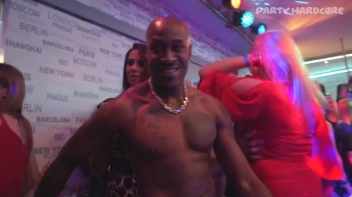 Party Hardcore Gone Crazy Vol. 15 Part 1 - Cam 1 Screencap 110 on www.sinx.com