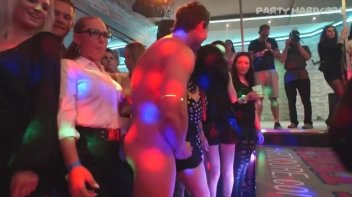 Party Hardcore Gone Crazy Vol. 15 Part 1 - Cam 1 Screencap 46 on www.sinx.com