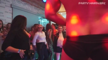 Party Hardcore Gone Crazy Vol. 15 Part 1 - Cam 1 Screencap 60 on www.sinx.com