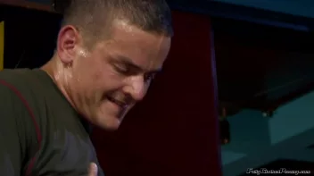 The Replacement Menu Screencap 39 on www.sinx.com