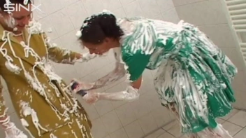 Two Messy Babes Covered In Foam Screencap 28 on www.sinx.com