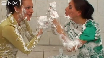 Two Messy Babes Covered In Foam Screencap 43 on www.sinx.com