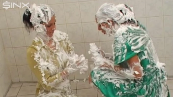 Two Messy Babes Covered In Foam Screencap 52 on www.sinx.com