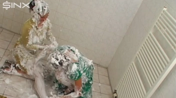 Two Messy Babes Covered In Foam Screencap 56 on www.sinx.com