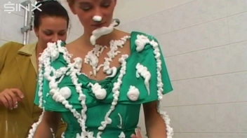 Two Messy Babes Covered In Foam Screencap 9 on www.sinx.com