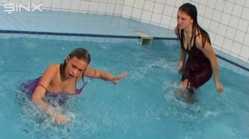 Catfighting Girls Get Soaked In The Pool Screencap 43 on www.sinx.com