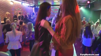 Party Hardcore Gone Crazy Vol. 34 Part 7 - Cam 1 Screencap 13 on www.sinx.com