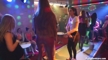 Party Hardcore Gone Crazy Vol. 34 Part 7 - Cam 1 Screencap 15 on www.sinx.com