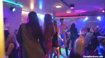 Party Hardcore Gone Crazy Vol. 34 Part 7 - Cam 1 Screencap 32 on www.sinx.com