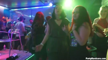 Party Hardcore Gone Crazy Vol. 34 Part 7 - Cam 1 Screencap 74 on www.sinx.com